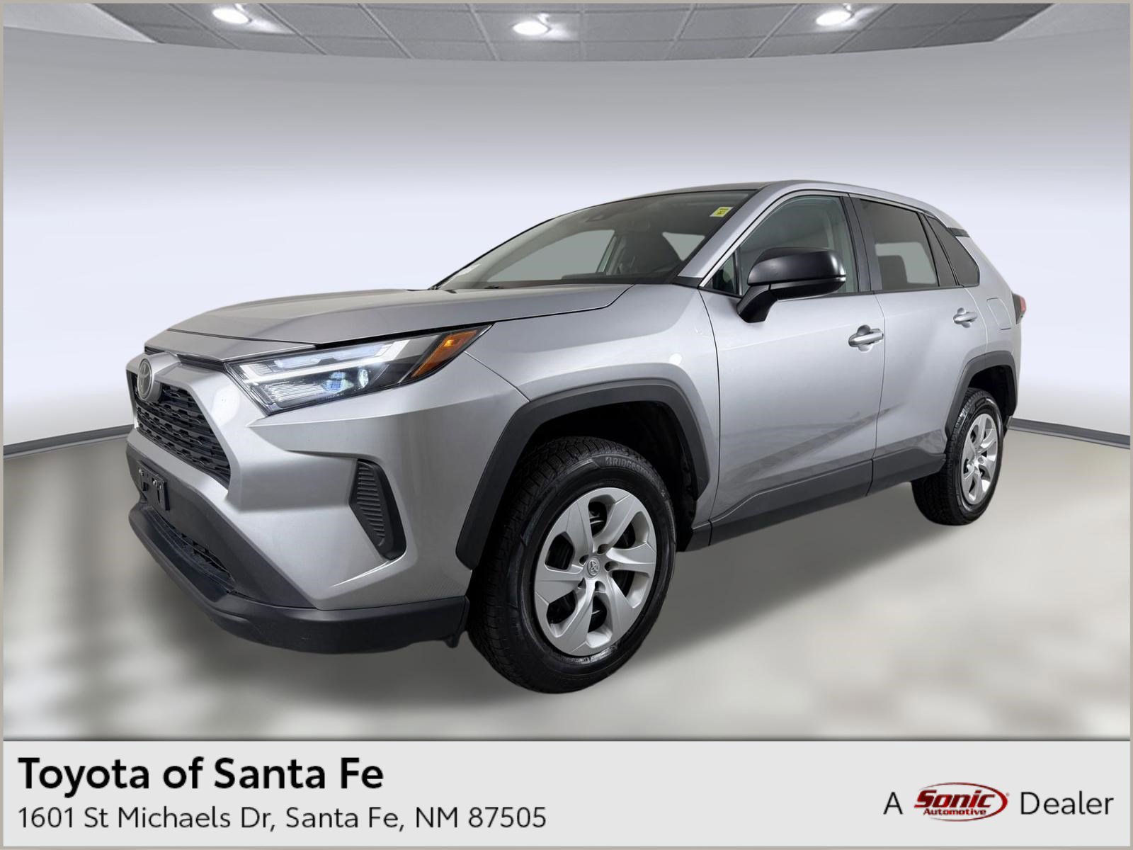 Used 2024 Toyota RAV4 LE AWD/4WD video 1