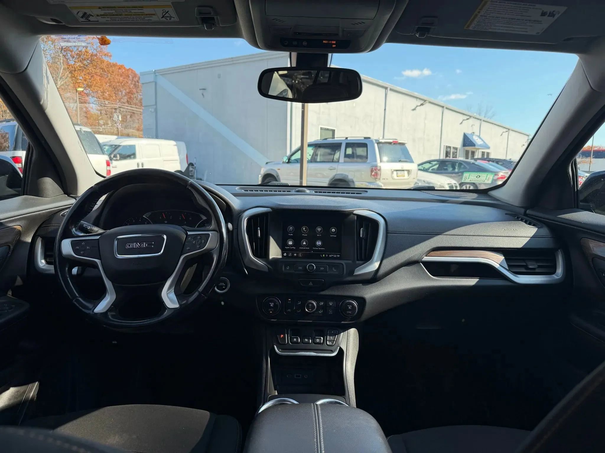 Used 2019 GMC Terrain SLE w/ Driver Convenience Package image 16