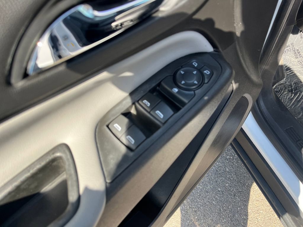 Used 2022 Chevrolet Equinox LT AWD/4WD image 14