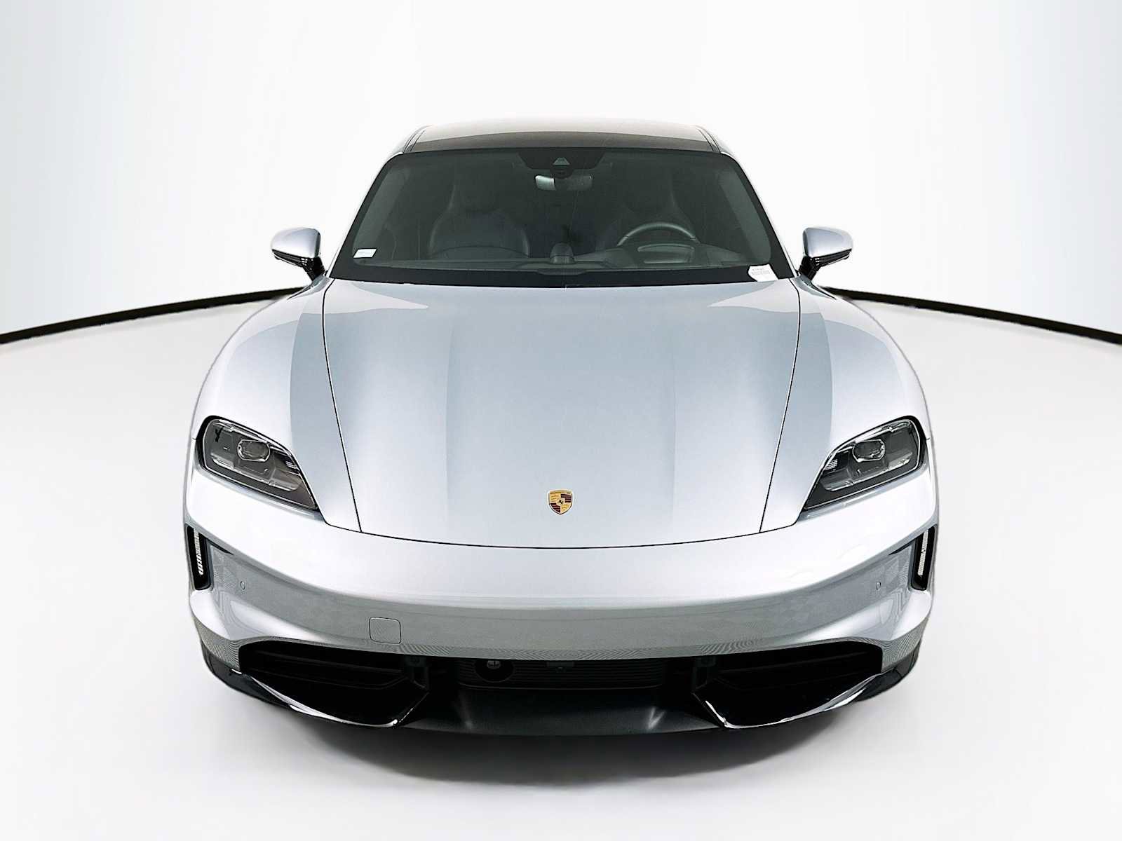 New 2025 Porsche Taycan image 6