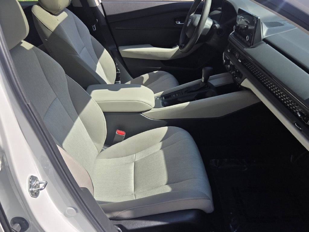 Certified 2025 Honda Accord SE image 17