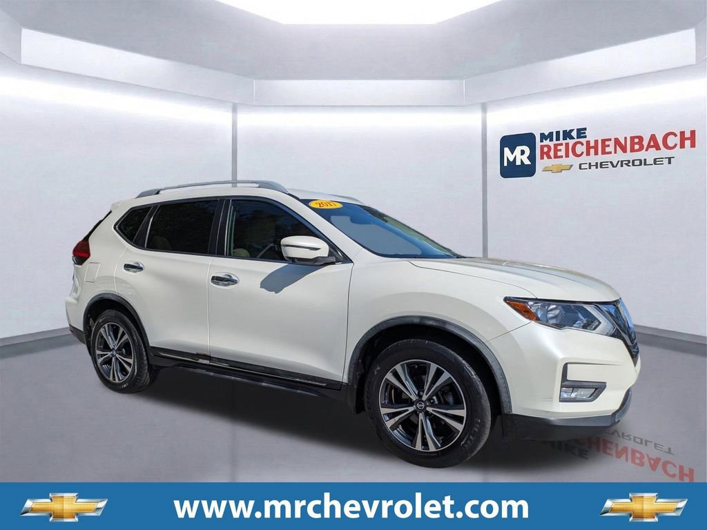 Used 2017 Nissan Rogue SL FWD image 1