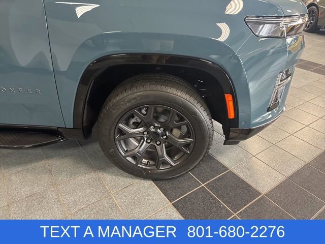 New 2026 Jeep Grand Wagoneer Limited AWD/4WD image 9
