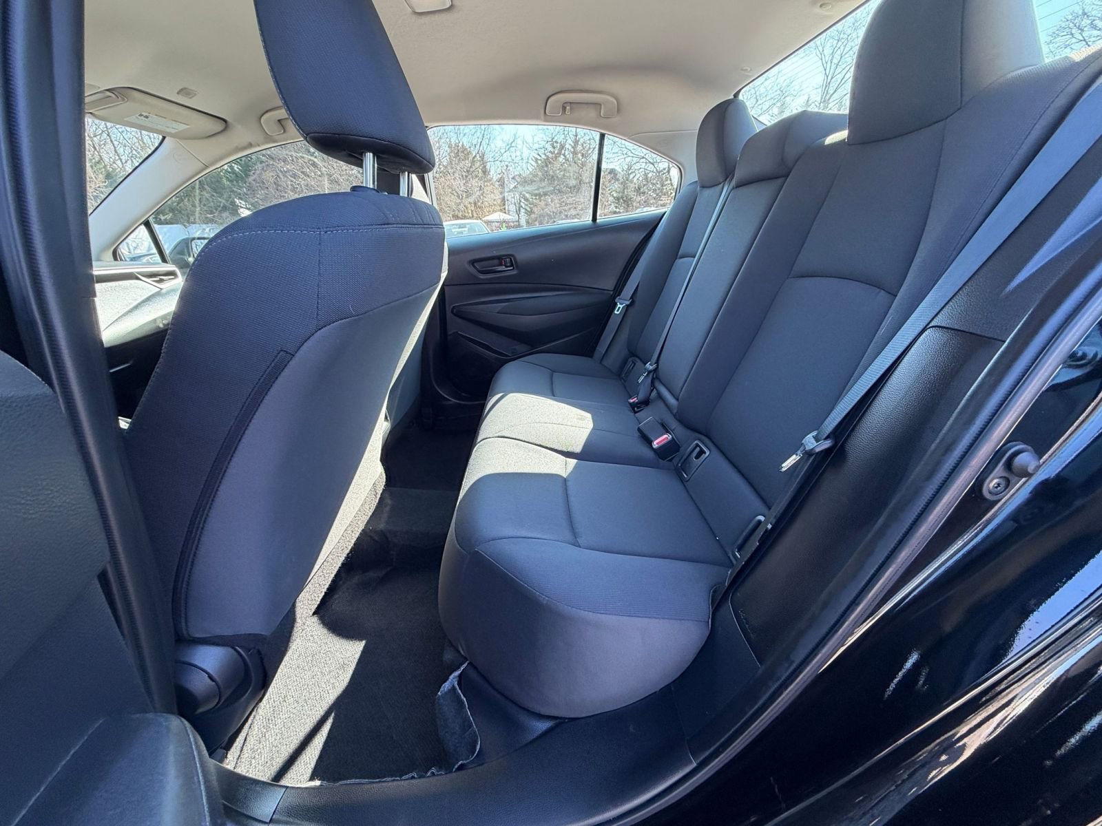 Used 2025 Toyota Corolla LE image 23