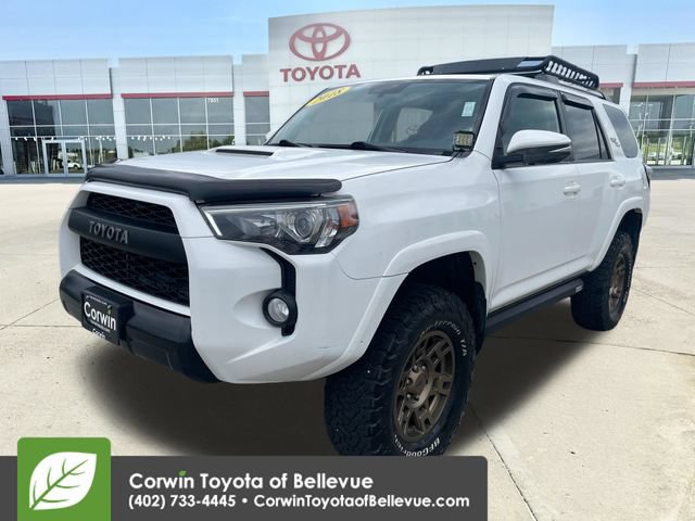 Used 2018 Toyota 4Runner TRD Off-Road Premium AWD/4WD image 7
