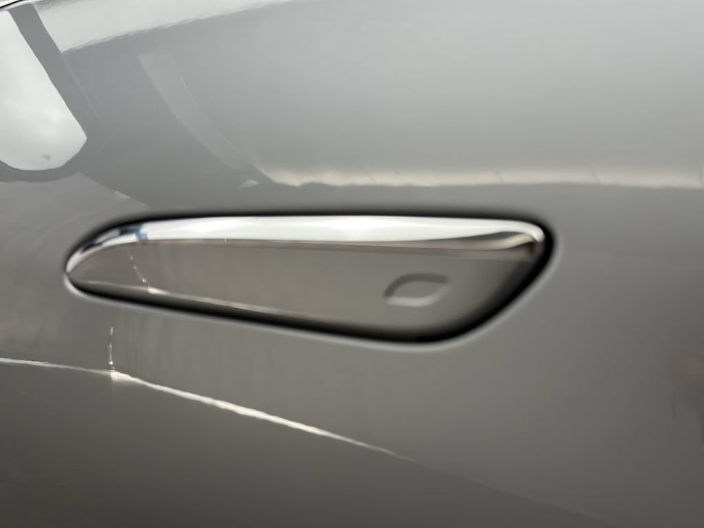 Used 2023 Mercedes-Benz EQS 580 4MATIC SUV image 10