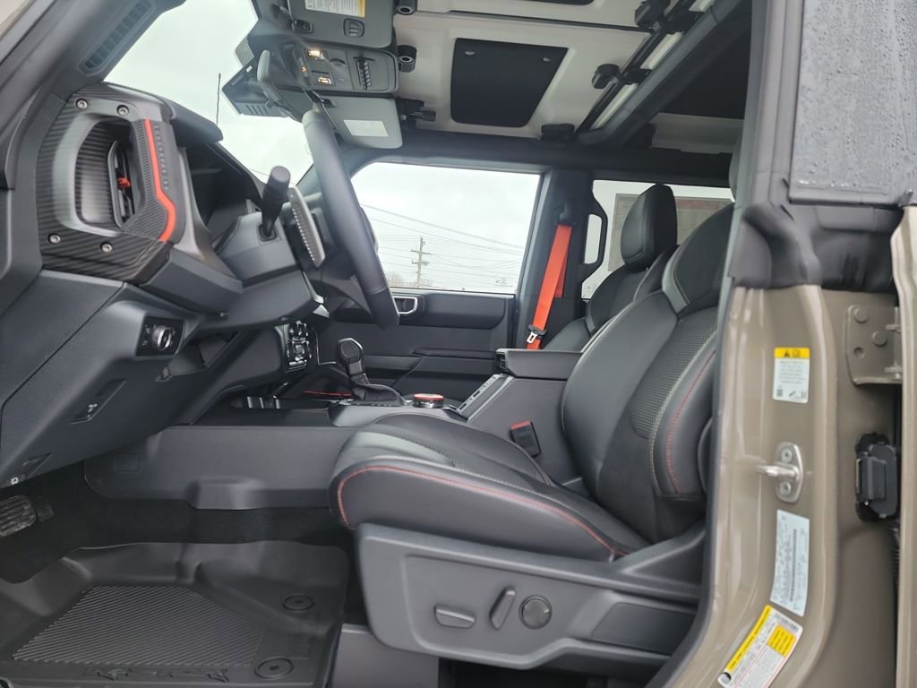 New 2025 Ford Bronco Raptor w/ Interior Carbon Fiber Pack image 9