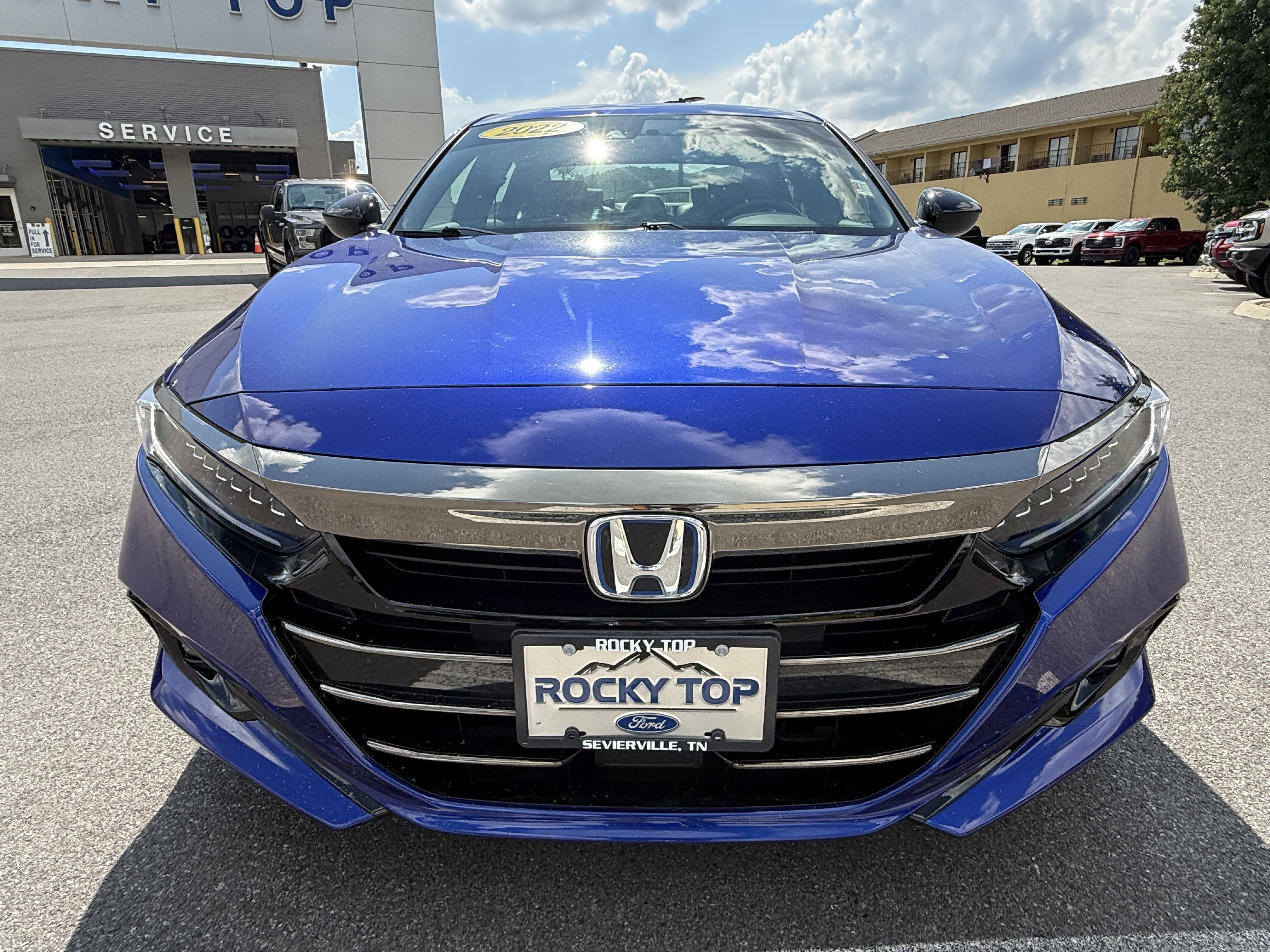 Used 2022 Honda Accord Sport image 2