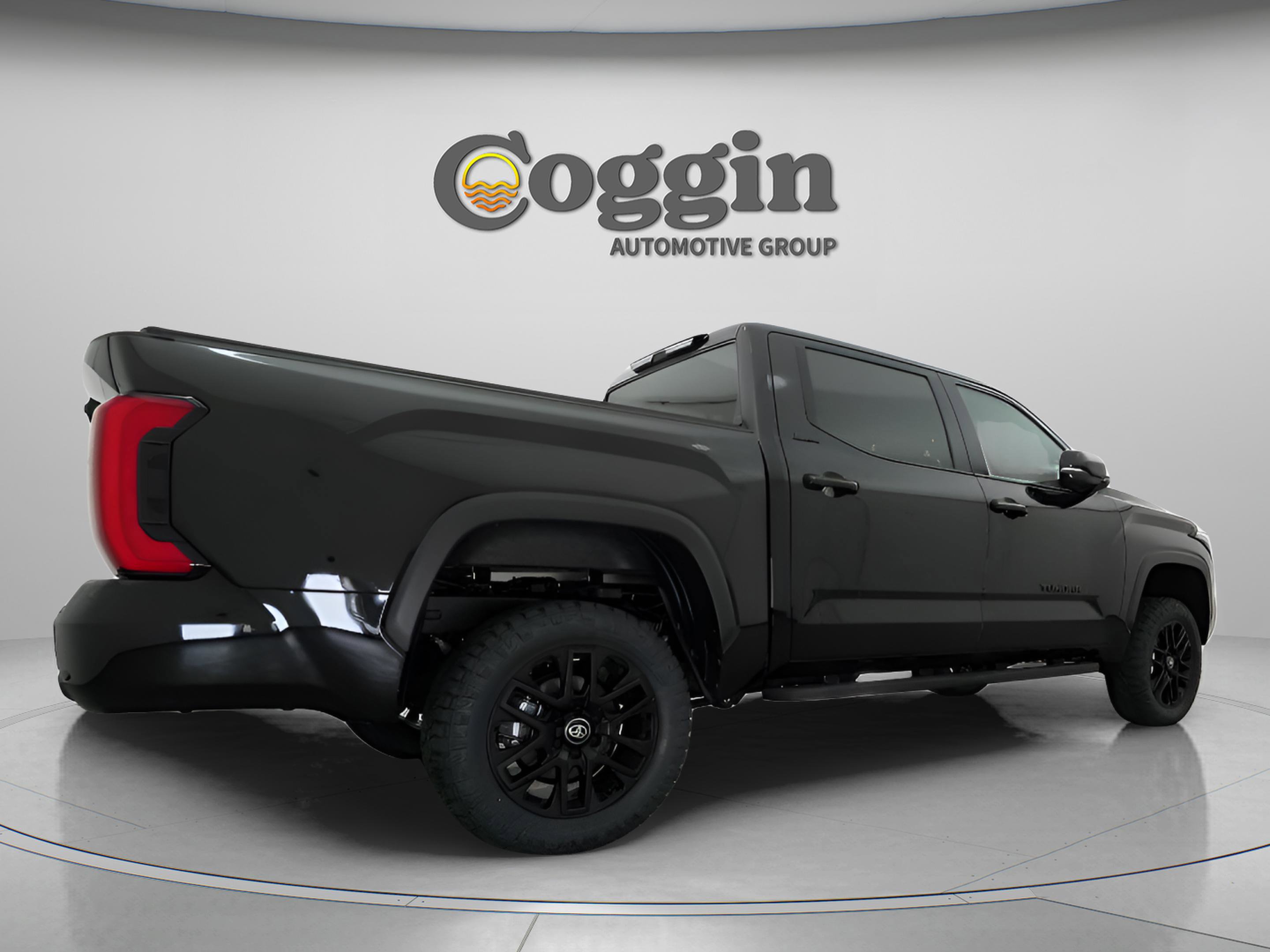 New 2026 Toyota Tundra Limited AWD/4WD image 21