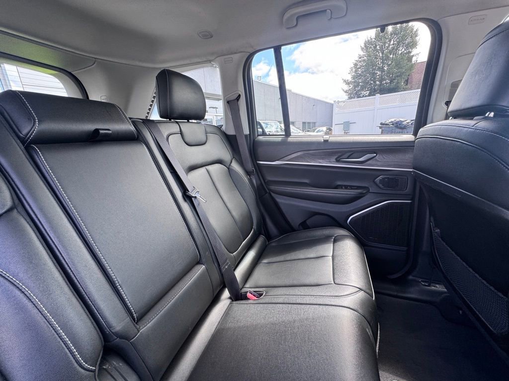 Used 2024 Jeep Grand Cherokee Limited 4xe w/ Luxury Tech Group II image 22