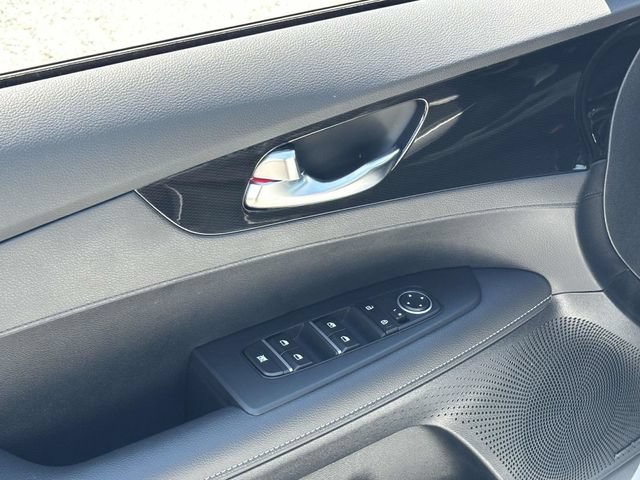 Used 2024 Kia Forte GT-Line w/ GT-Line Premium Package FWD image 17