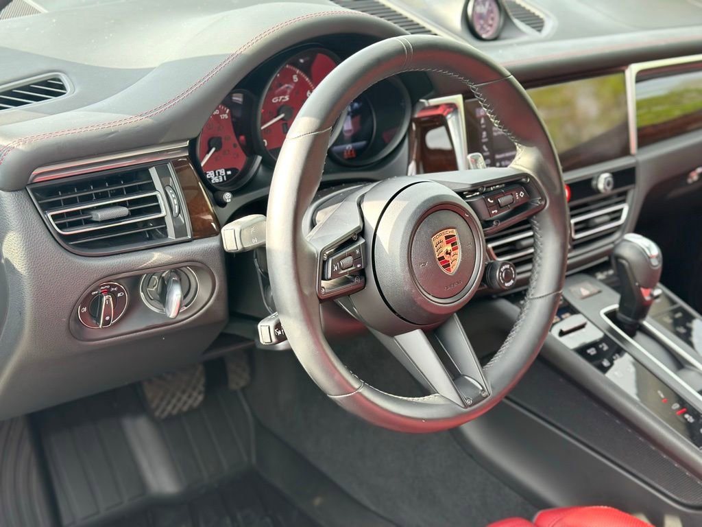 Used 2022 Porsche Macan GTS AWD/4WD image 12