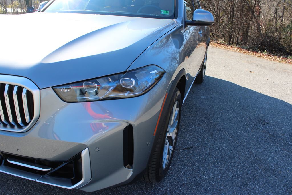 New 2026 BMW X5 xDrive50e w/ Climate Comfort Package image 42