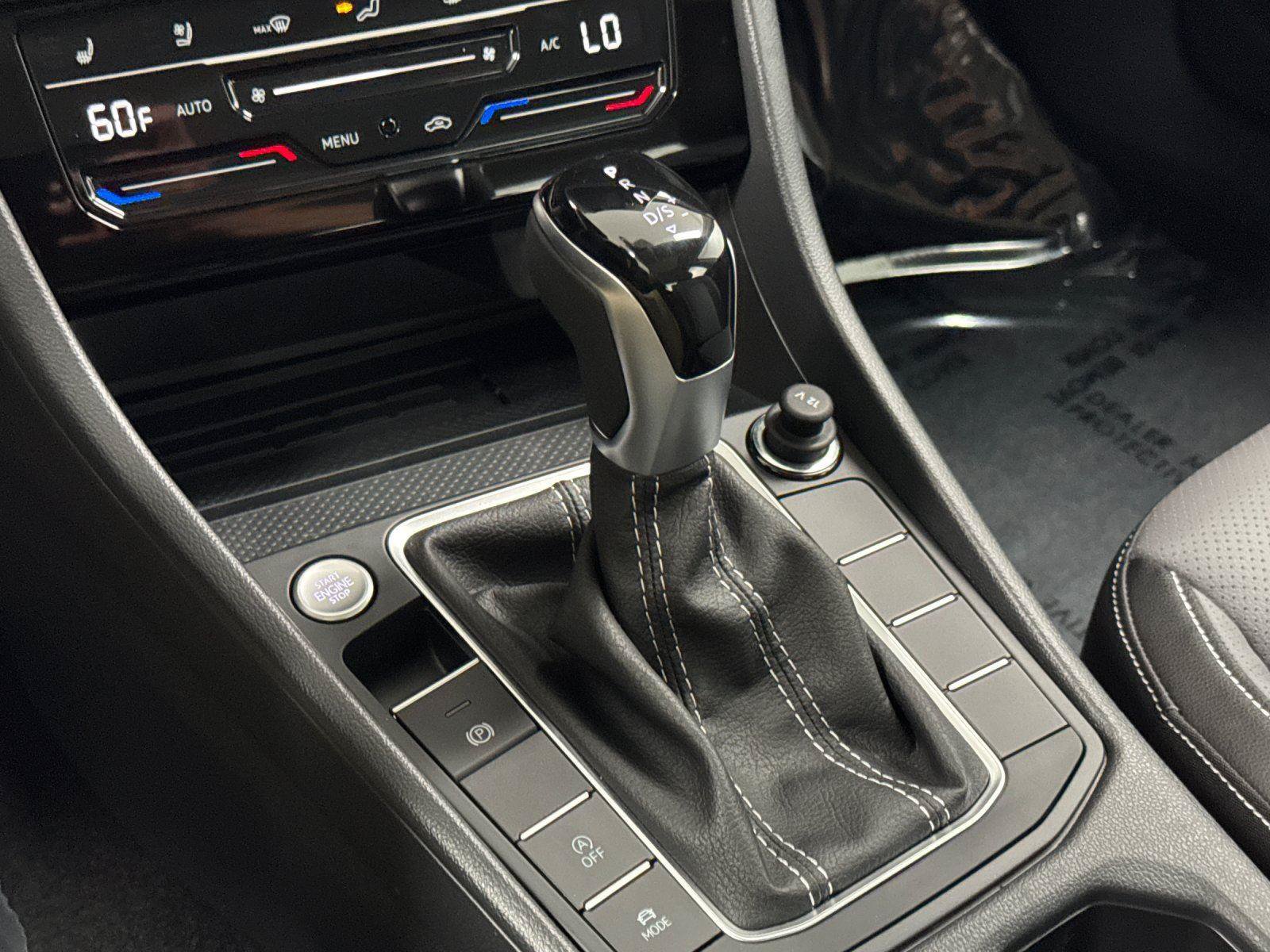 New 2026 Volkswagen Jetta SEL FWD image 19