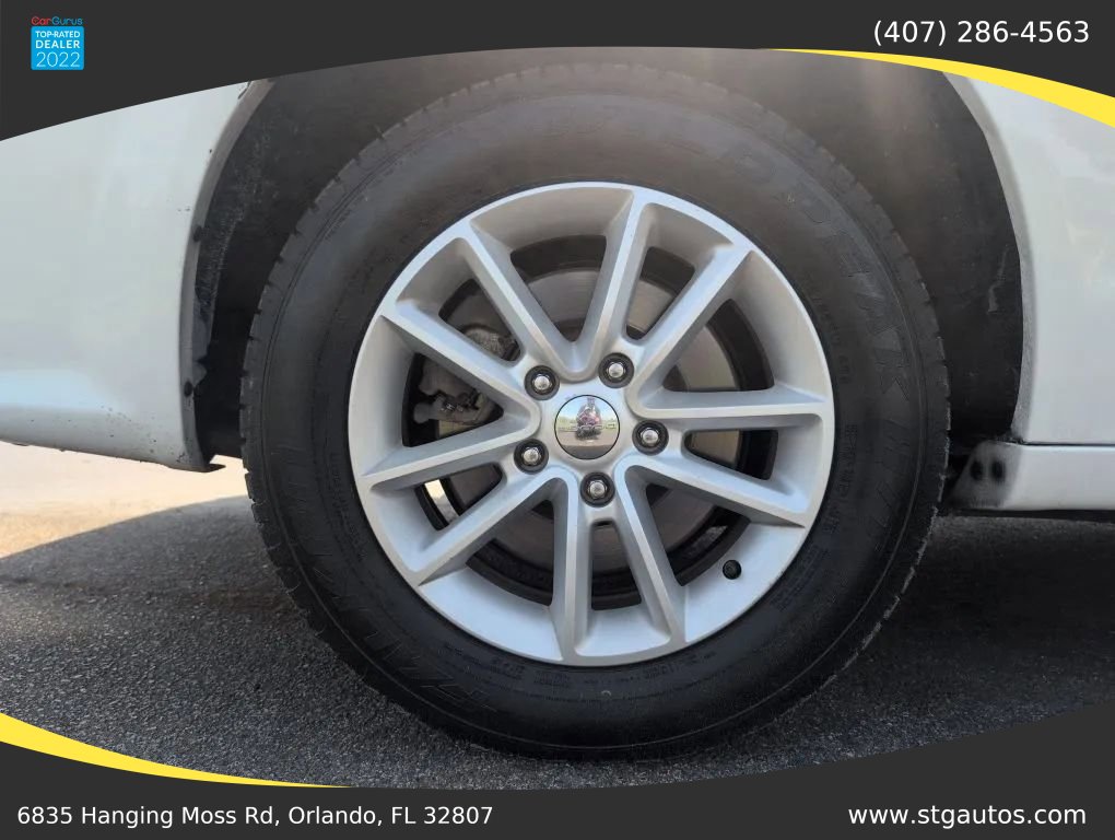 Used 2013 Dodge Grand Caravan SXT w/ Rear Park Assist Pkg FWD image 31