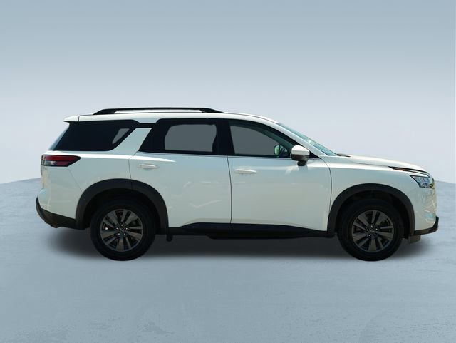 Used 2022 Nissan Pathfinder SV w/ SV Premium Package image 10