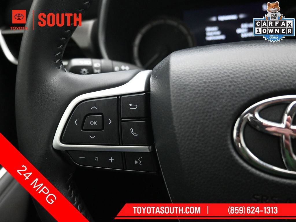 Used 2024 Toyota Highlander XLE AWD/4WD image 20