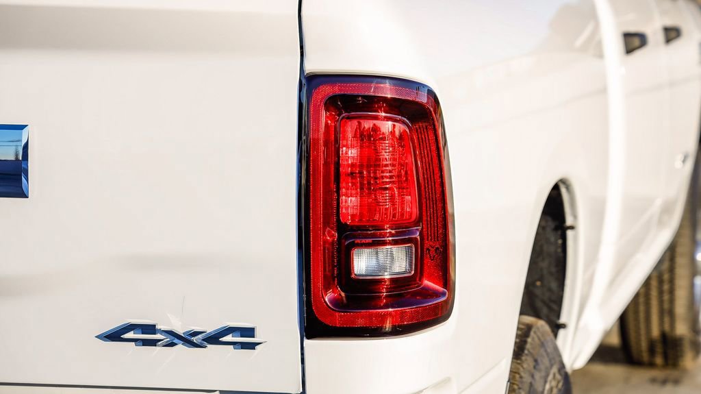 New 2026 RAM 3500 Big Horn AWD/4WD image 10