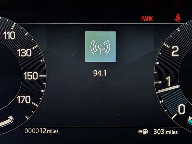 New 2026 Land Rover Discovery Sport Landmark image 10