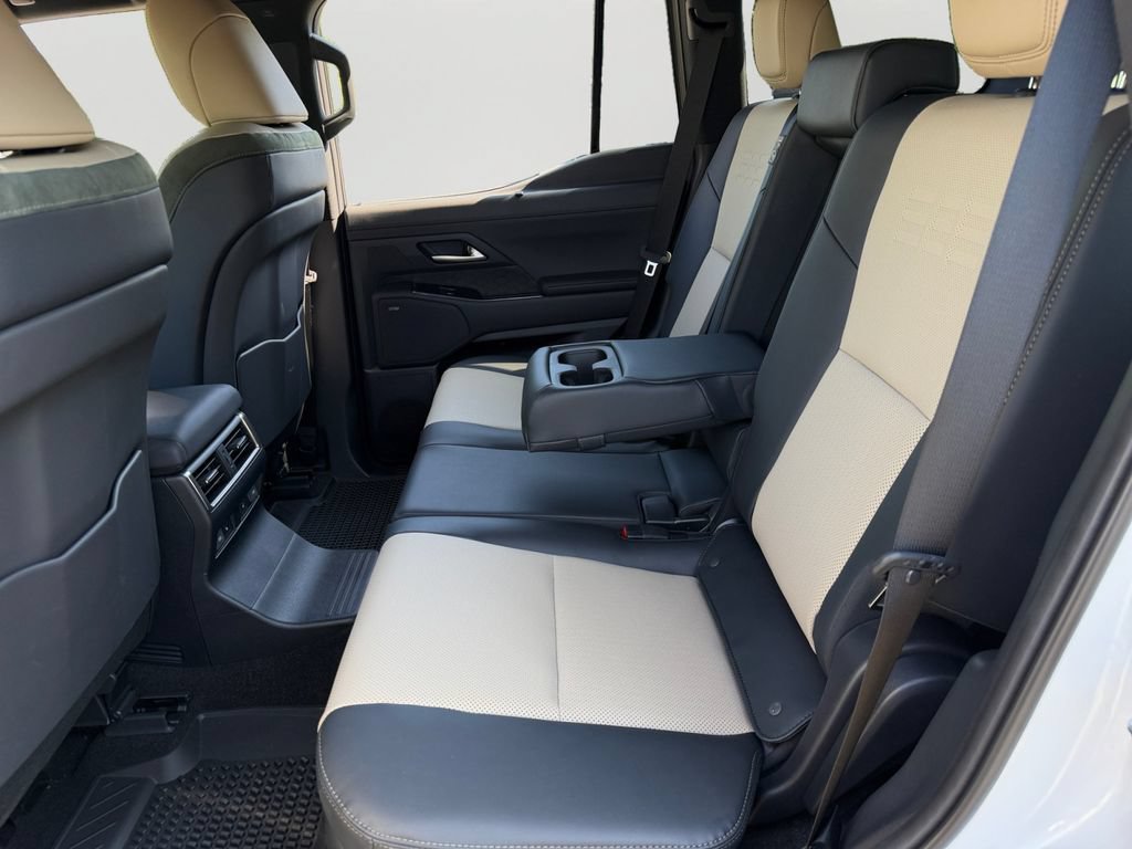 Certified 2026 Lexus GX 550 AWD/4WD image 14