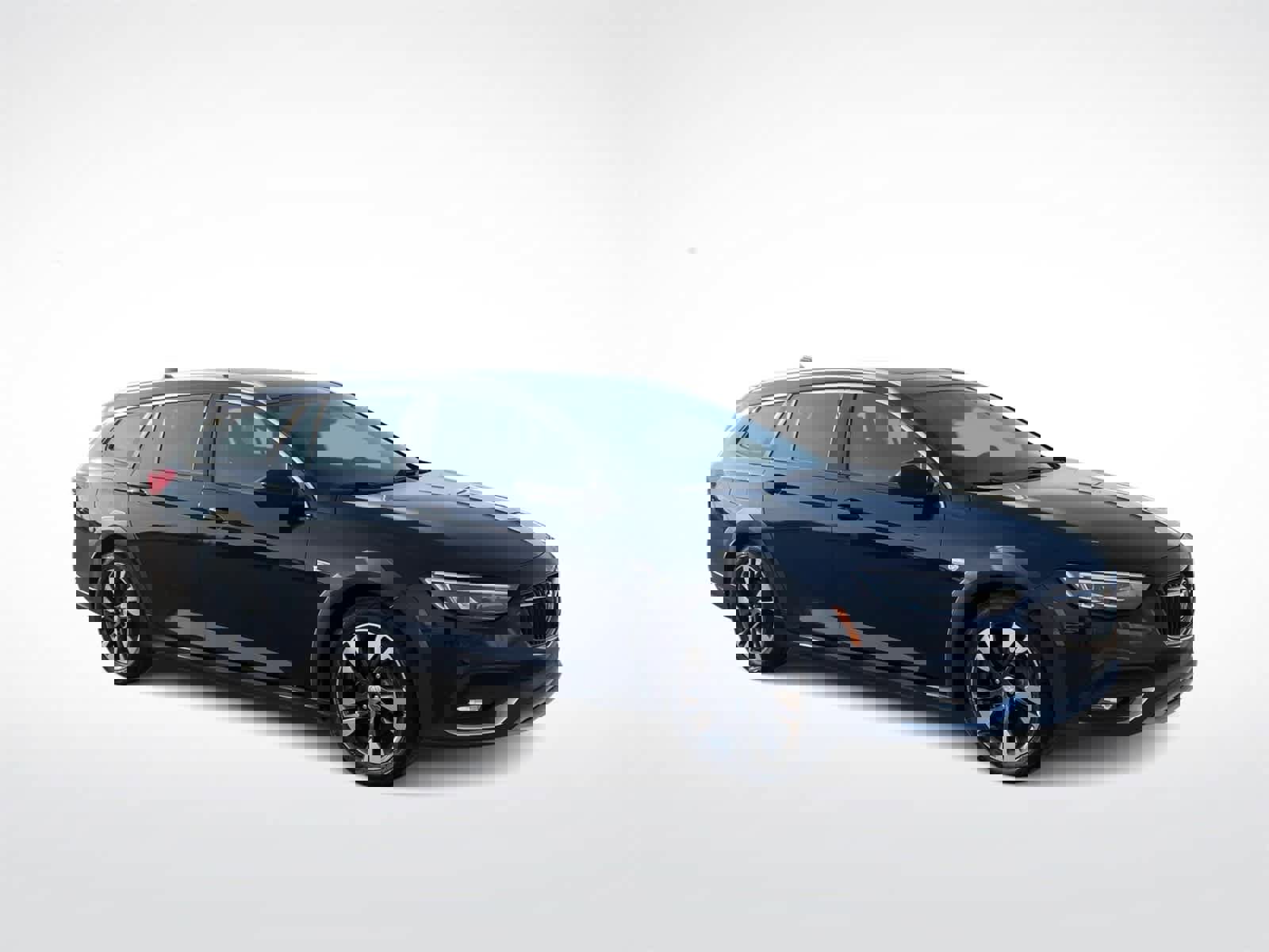 Used 2018 Buick Regal Preferred w/ Sights and Sounds Package image 2