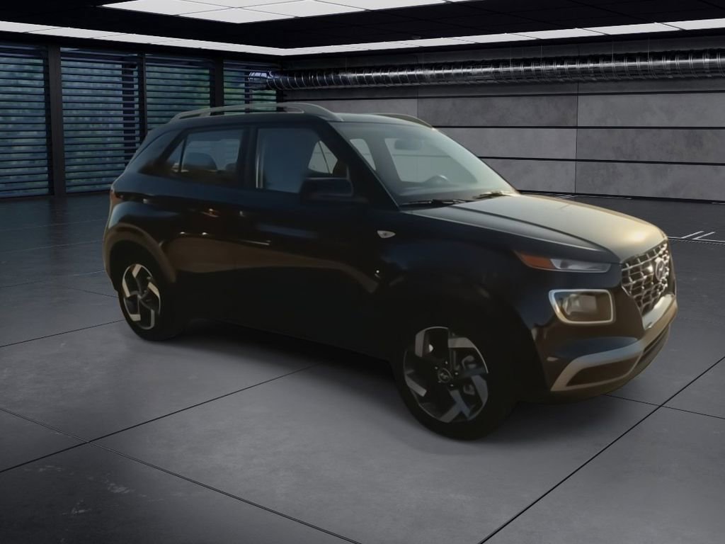Used 2026 Hyundai Venue SEL image 2