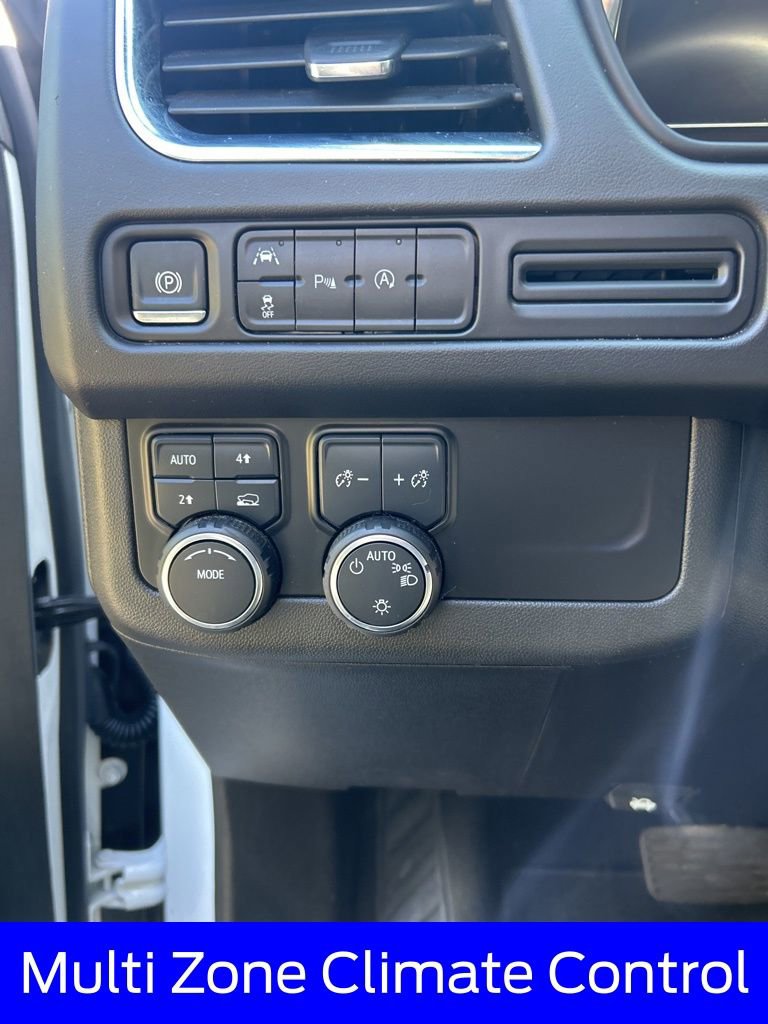 Certified 2024 Chevrolet Suburban LT AWD/4WD image 9