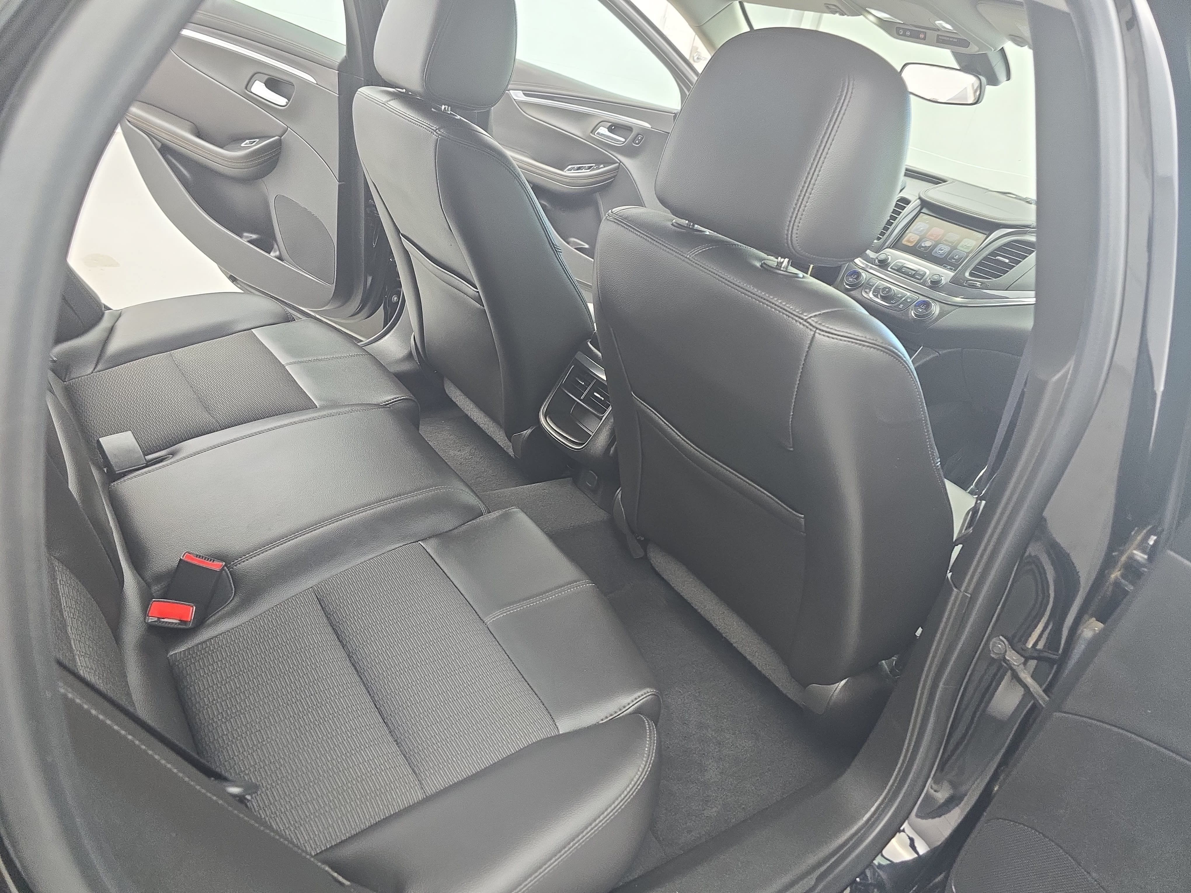 Used 2017 Chevrolet Impala LT FWD image 11