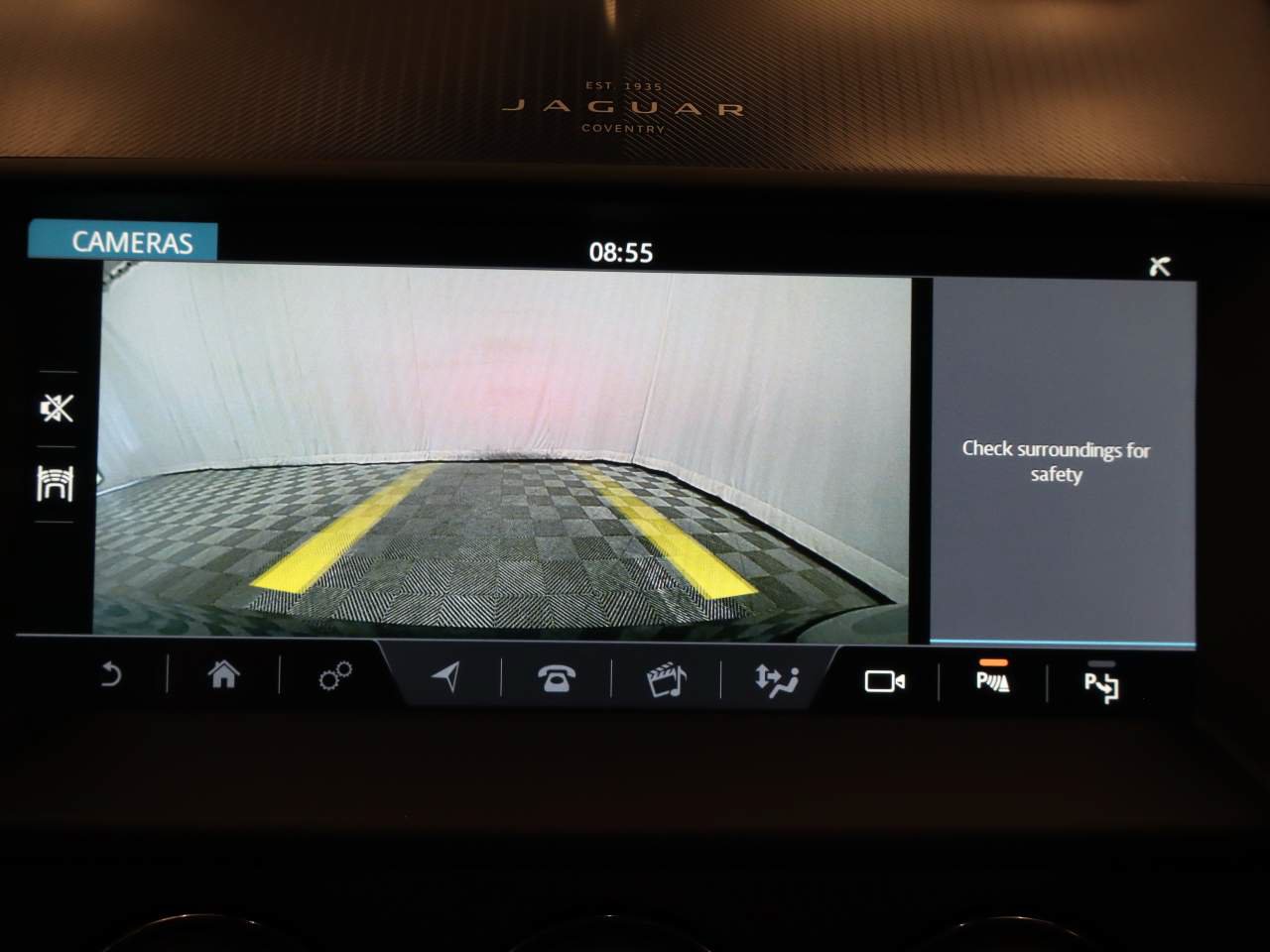Used 2023 Jaguar F-TYPE R-Dynamic AWD/4WD image 14