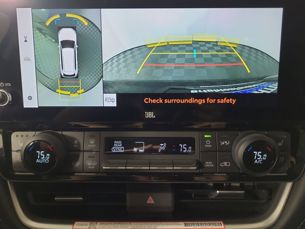 Used 2025 Toyota Grand Highlander AWD image 10