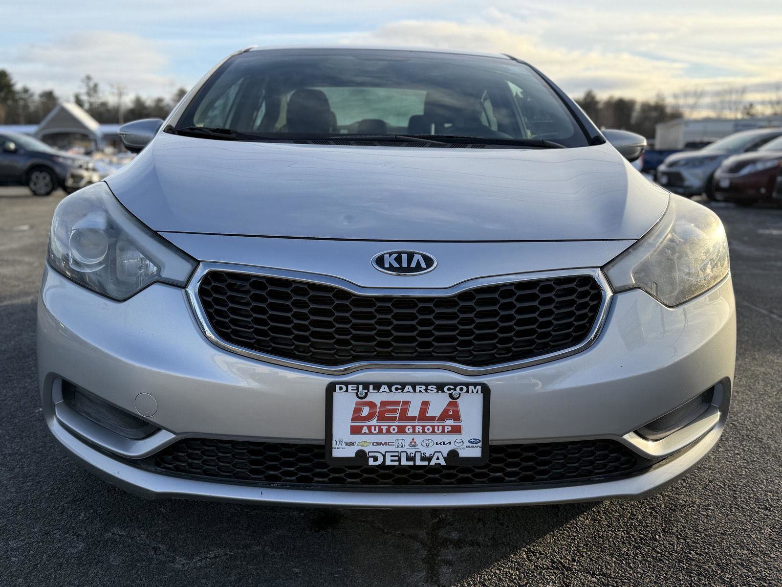Used 2015 Kia Forte LX w/ Popular Package image 2