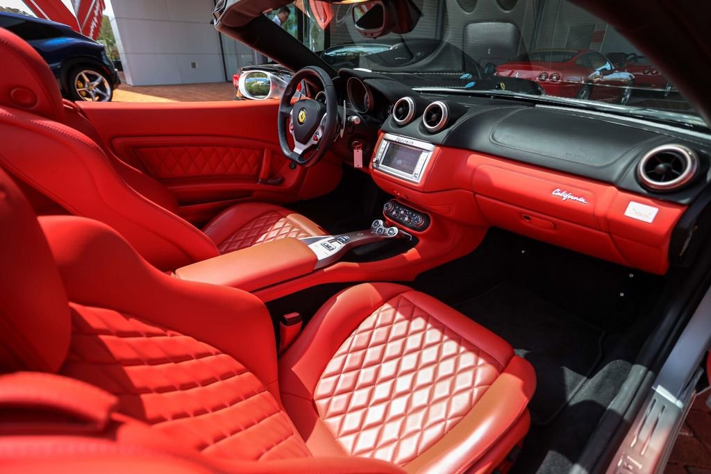 Used 2010 Ferrari California image 46