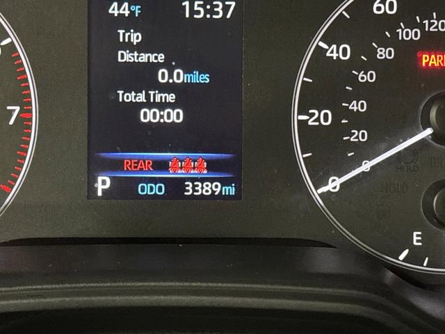 Used 2024 Toyota Corolla Cross SE image 6