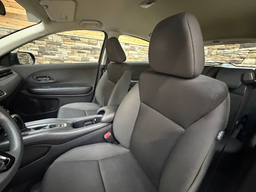 Used 2020 Honda HR-V LX image 13