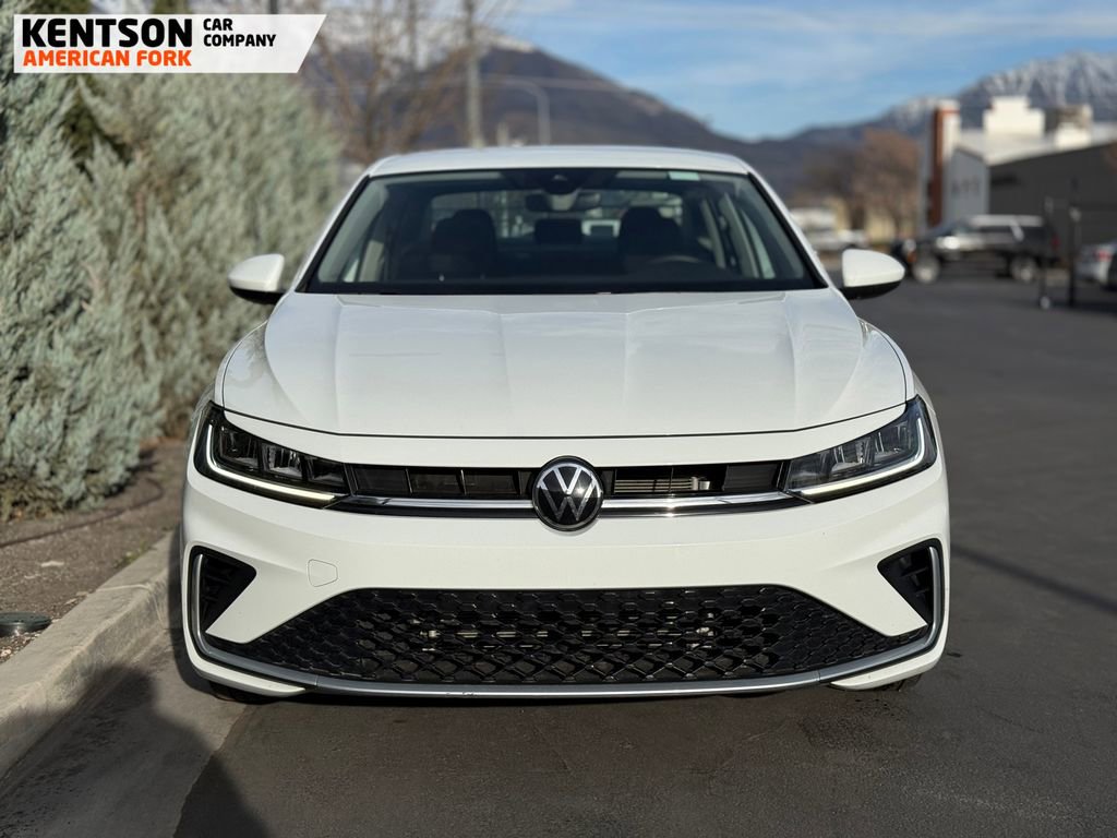 Used 2025 Volkswagen Jetta S image 2