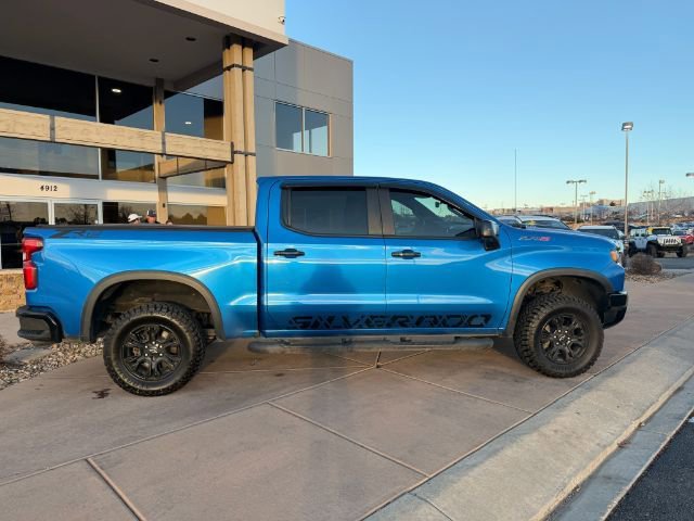 Used 2022 Chevrolet Silverado 1500 ZR2 image 10