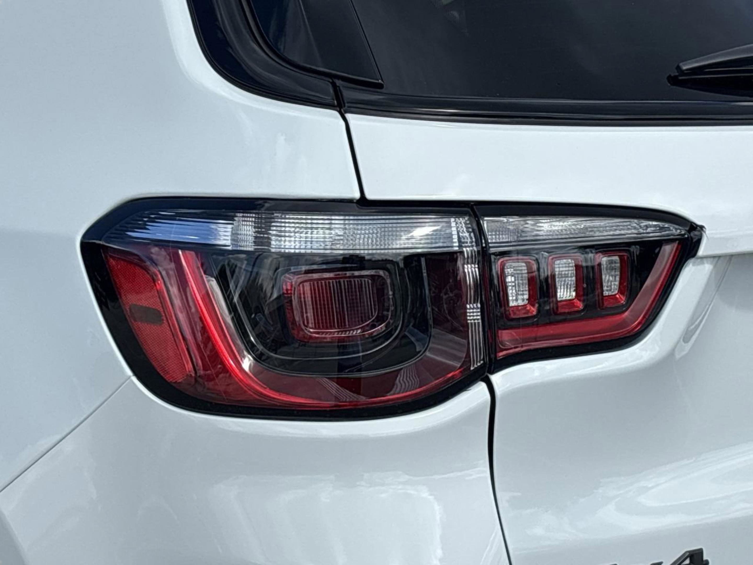 New 2026 Jeep Compass Latitude image 7