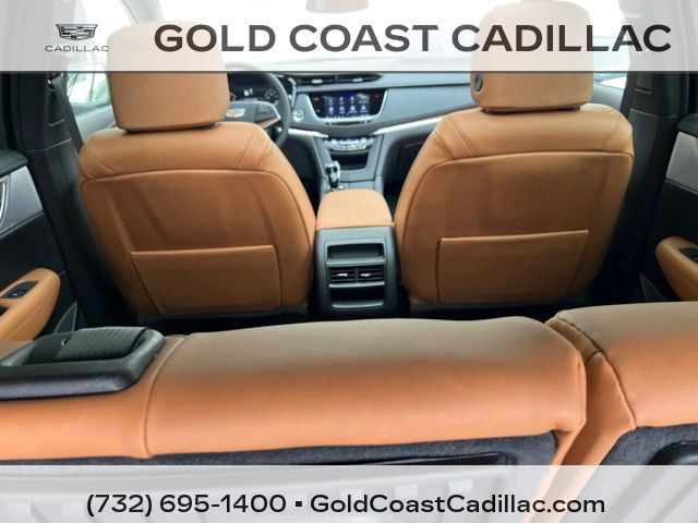 Used 2025 Cadillac XT5 Premium Luxury w/ LPO, Floor Liner Package AWD/4WD image 11