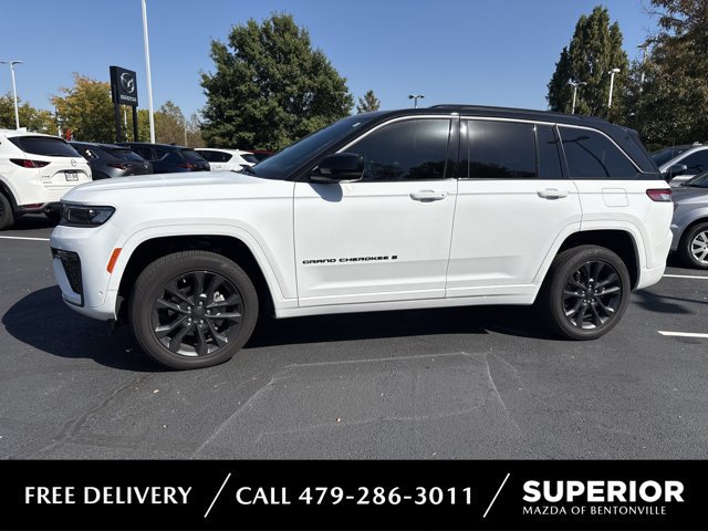 Used 2026 Jeep Grand Cherokee Limited AWD/4WD image 1