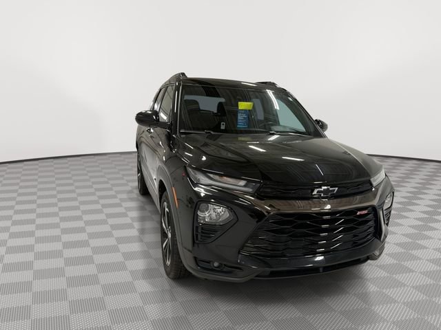 Certified 2022 Chevrolet TrailBlazer RS w/ Sun and Liftgate Package FWD image 3