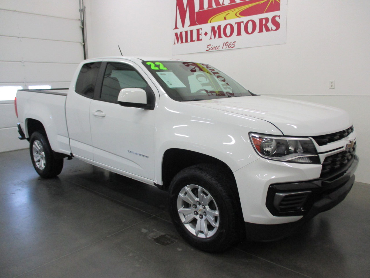 Used 2022 Chevrolet Colorado LT w/ Fleet Safety Package image 1