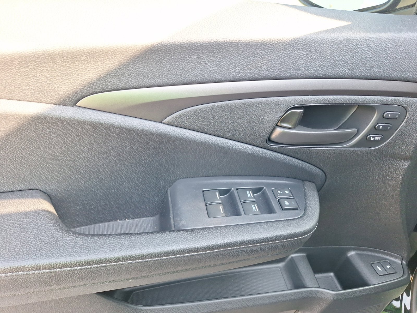 Used 2024 Honda Passport EX-L image 16