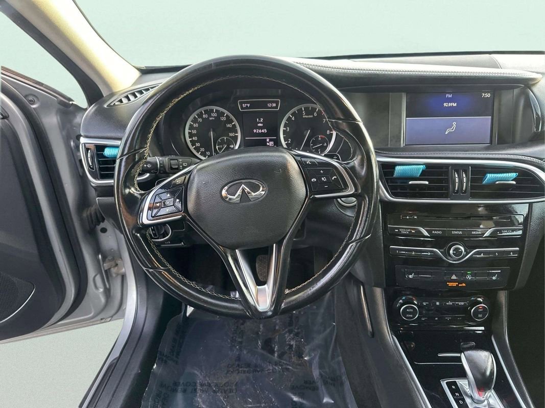 Used 2018 INFINITI QX30 Premium w/ Cargo Package image 23