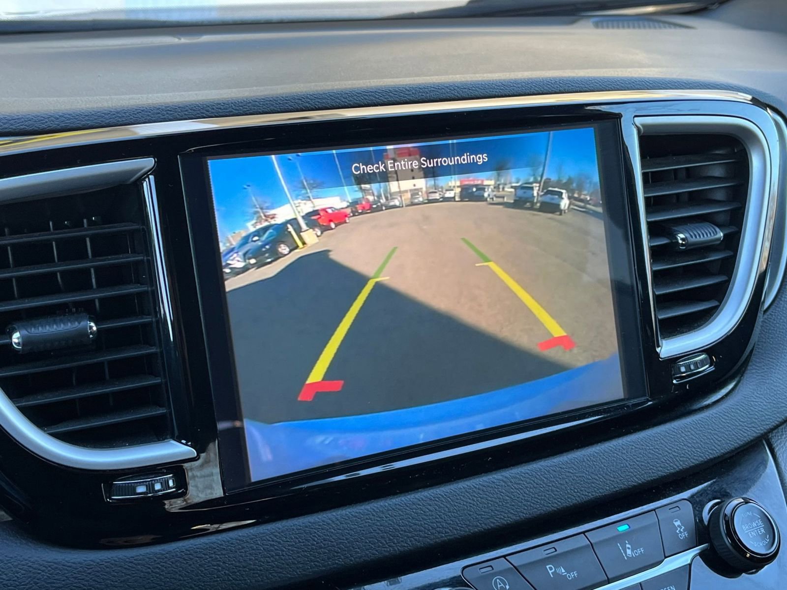 Used 2025 Chrysler Pacifica Select image 17