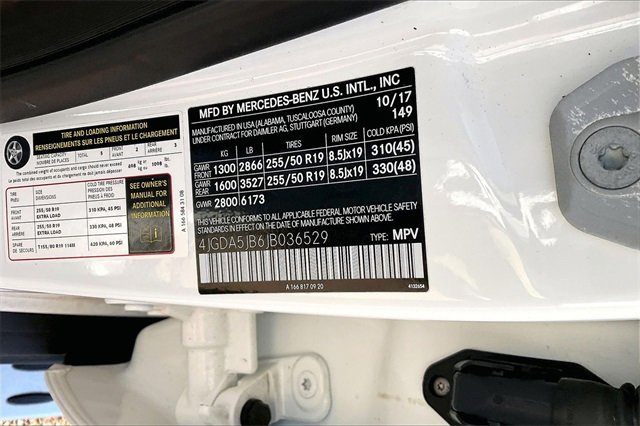 Used 2018 Mercedes-Benz GLE 350 w/ Premium 1 Package image 32