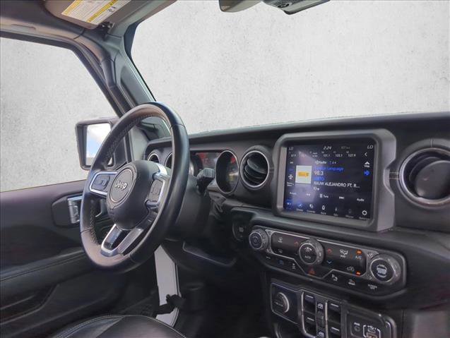 Used 2022 Jeep Wrangler Unlimited Sahara w/ Safety Group image 26
