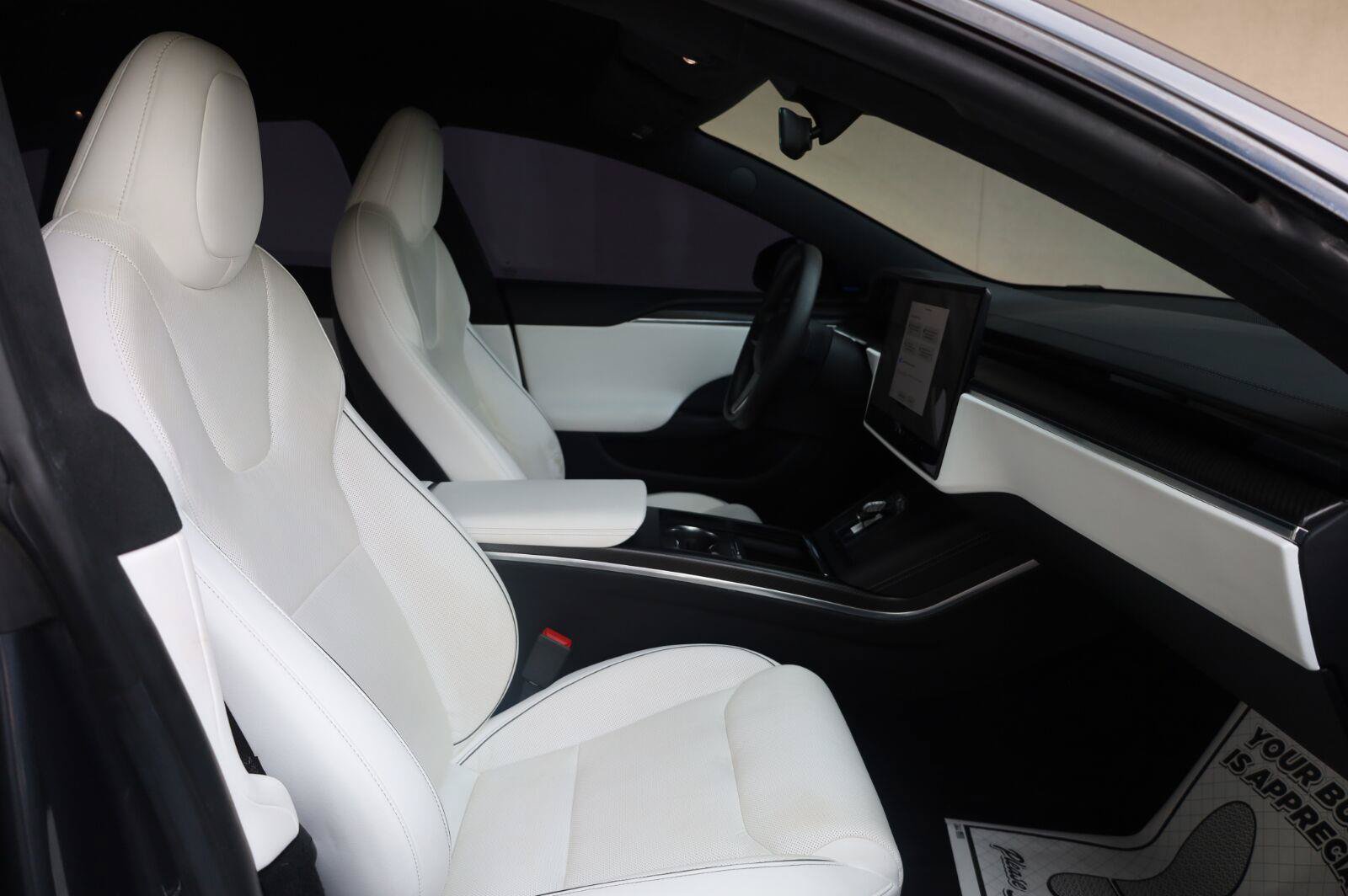 Used 2022 Tesla Model S Plaid AWD/4WD image 21