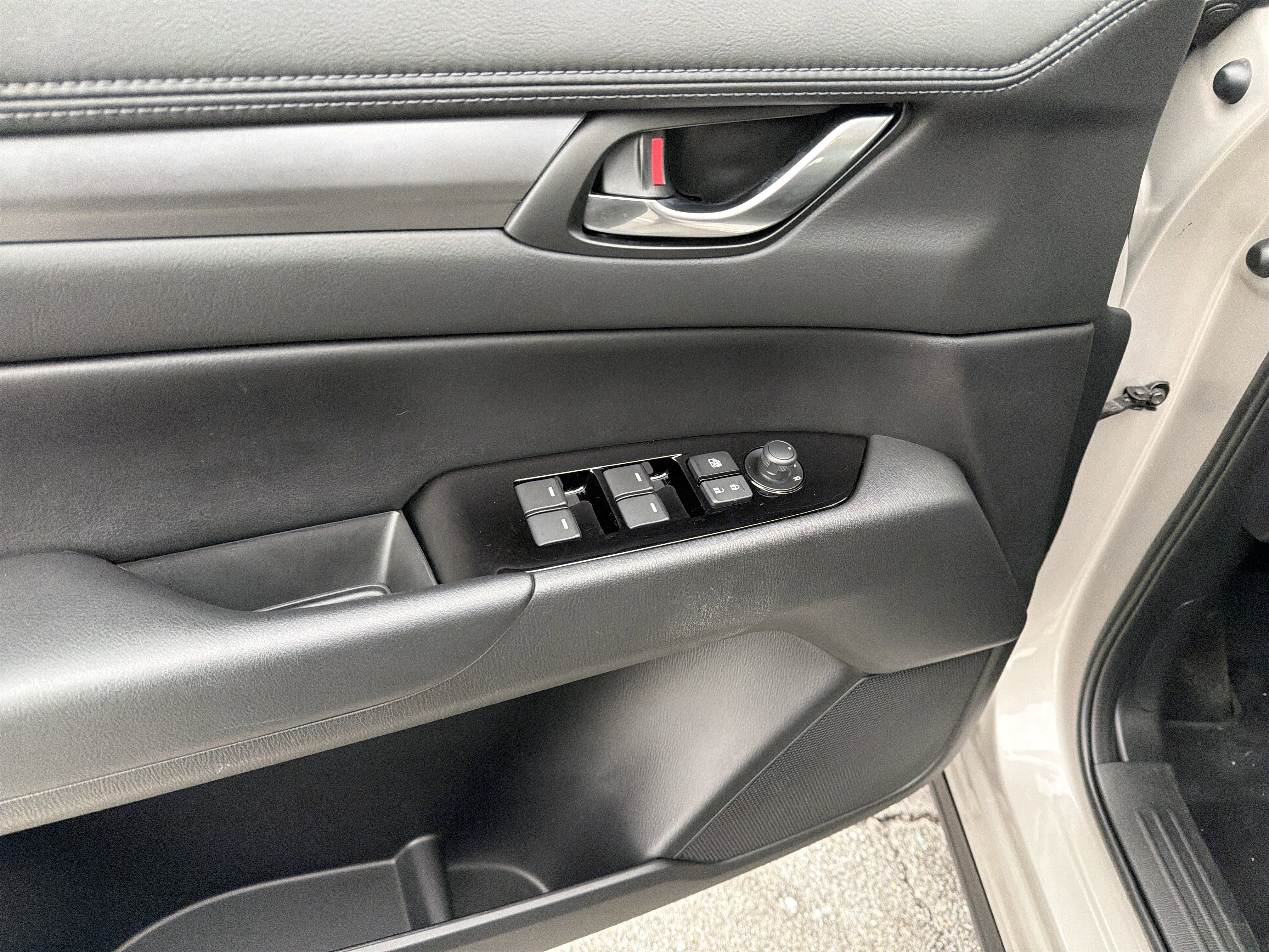 Certified 2025 MAZDA CX-5 AWD 2.5 S image 10