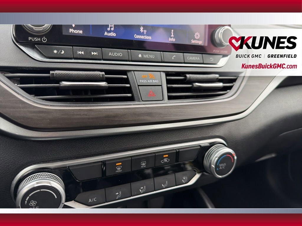 Used 2024 Nissan Altima 2.5 SV FWD image 22