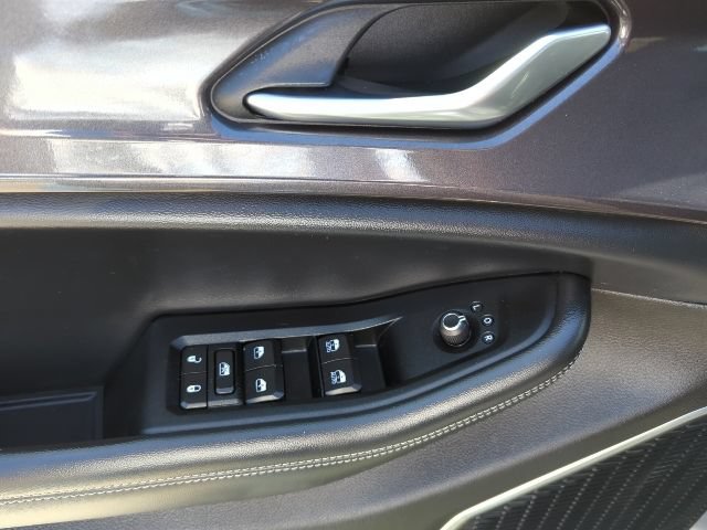 Used 2021 Jeep Grand Cherokee L Laredo w/ Luxury Tech Group I AWD/4WD image 18